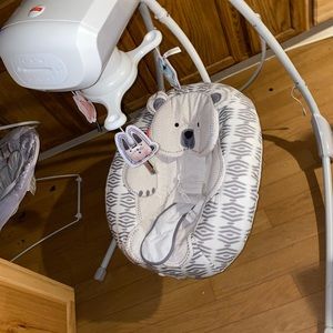 3 baby swings like new